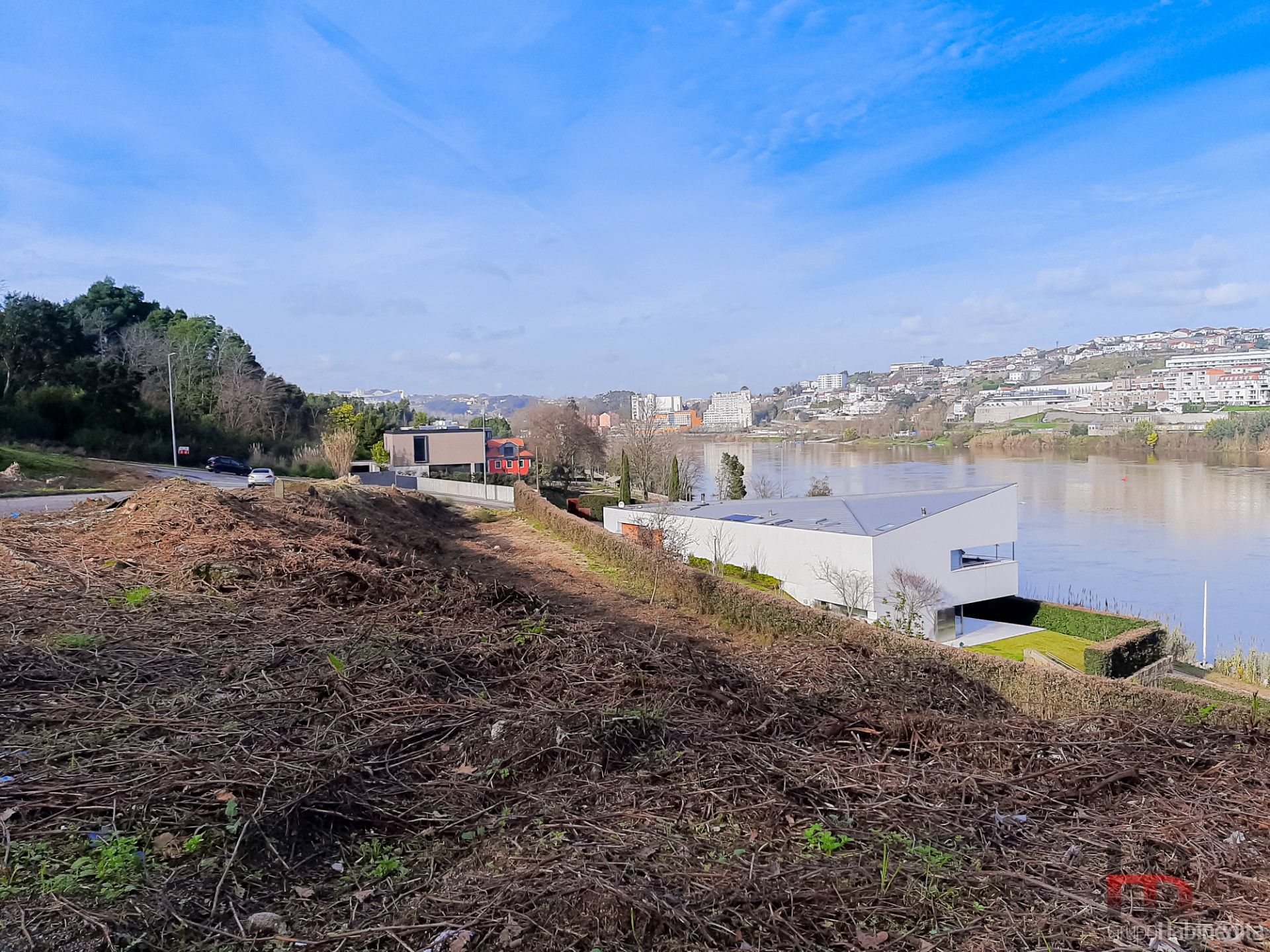 Land for sale in Vila Nova de Gaia, Portugal — €1,585,800