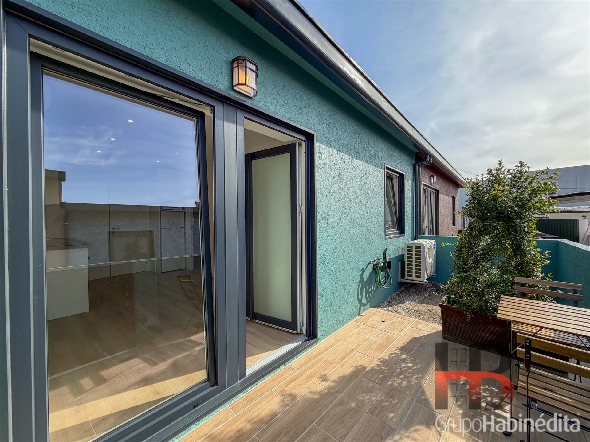 House T2