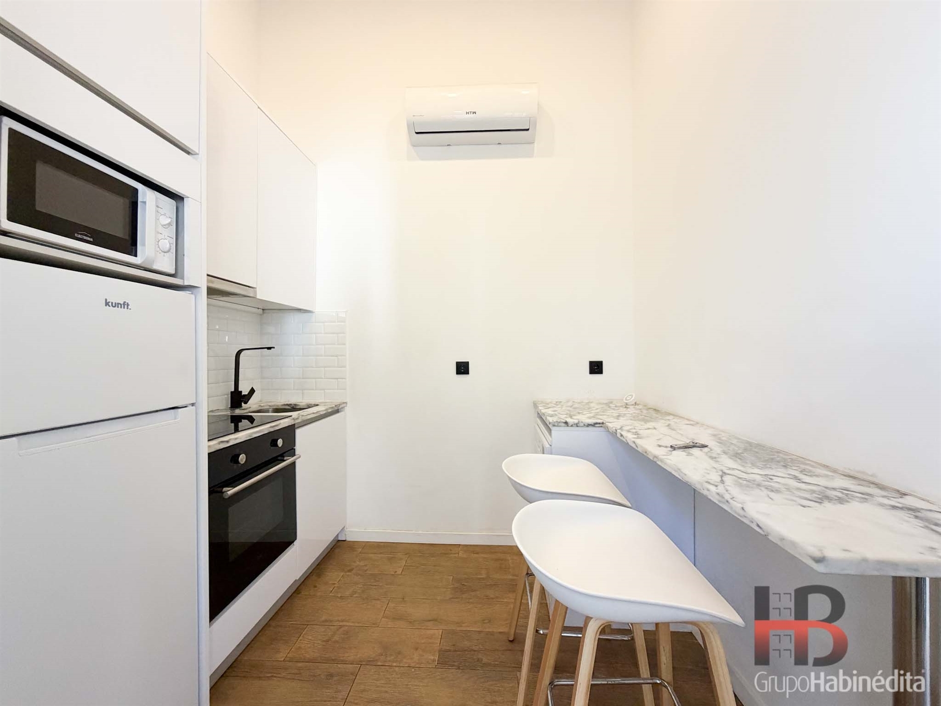 Semi-detached house T1