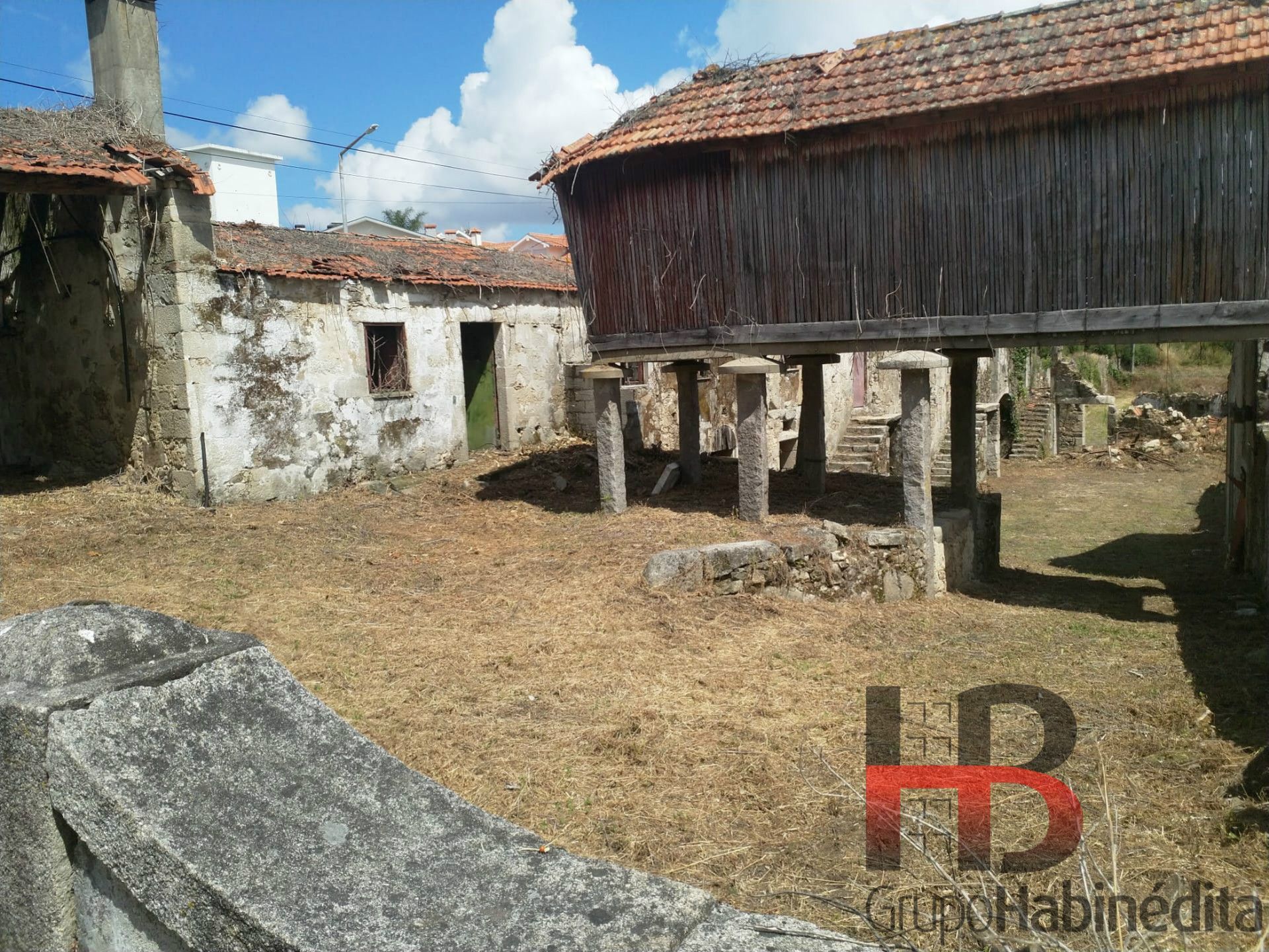 Stand, Aveiro, Santa Maria da Feira / Sell / Upon request / Ref